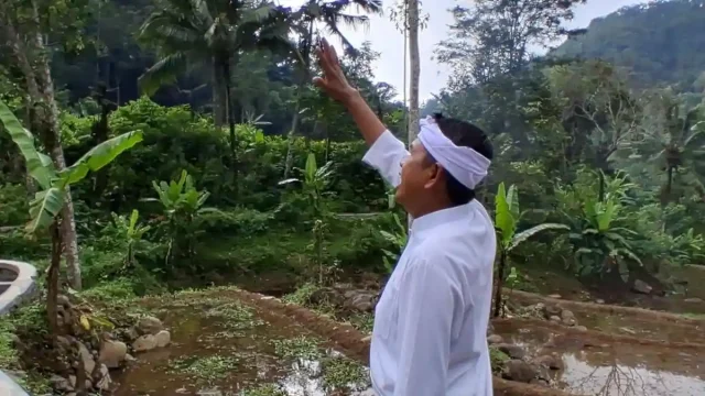 Gubernur-Jabar-Dedi-Mulyadi-saat-meninjau-ka