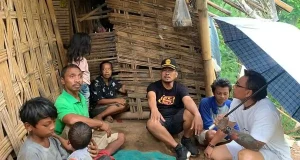 Kisah Komang Saputra Di Bali, Bapak Dari 4 Anak Yang Alami Kebutaan, Tinggal Di Rumah Tak Layak Huni