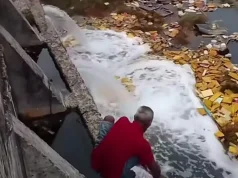 Tanggul Muara Baru Mulai Bocor, Warga Was-Was Sambut Banjir Rob 4 sampai 6 Desember Banjir ROB jakarta 2025